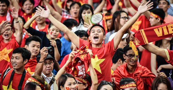 Các cầu thủ đội tuyển bóng đá Việt Nam ăn mừng chiến thắng