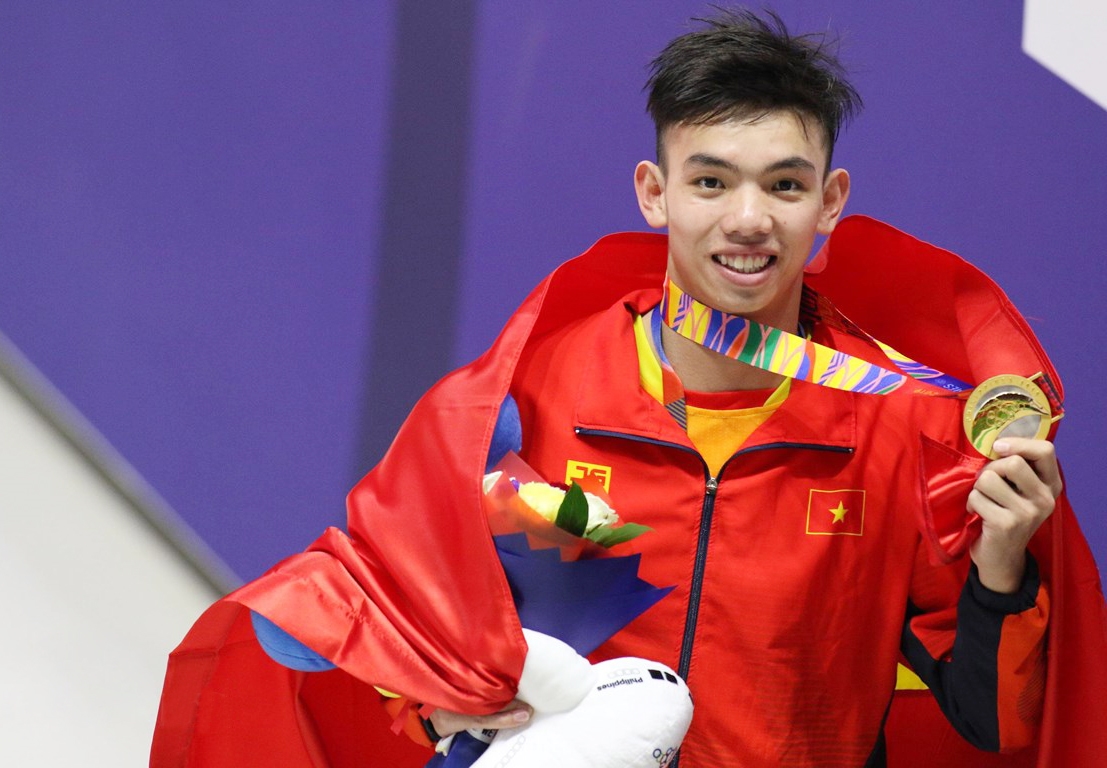 Nguyễn Huy Hoàng thi đấu trên đường đua xanh