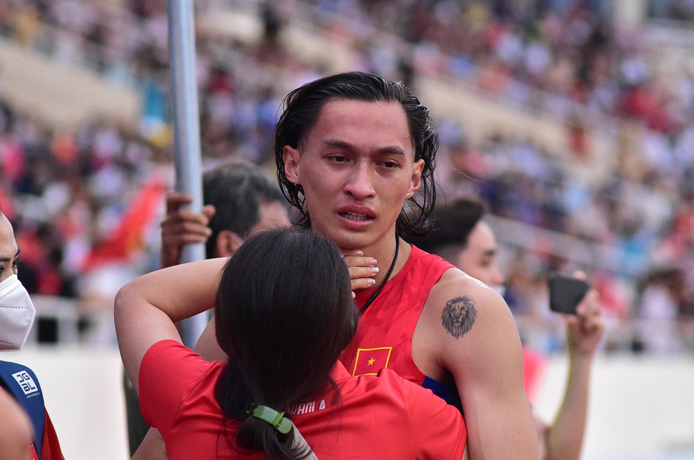 Trần Nhật Hoàng trên đường chạy